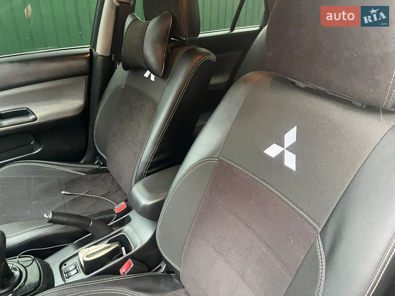 Седан Mitsubishi Lancer 2005 в Косові