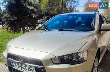 Седан Mitsubishi Lancer 2009 в Києві