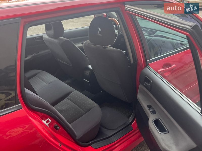 Універсал Mitsubishi Lancer 2004 в Дніпрі