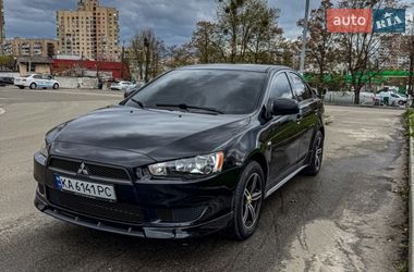 Седан Mitsubishi Lancer 2009 в Киеве