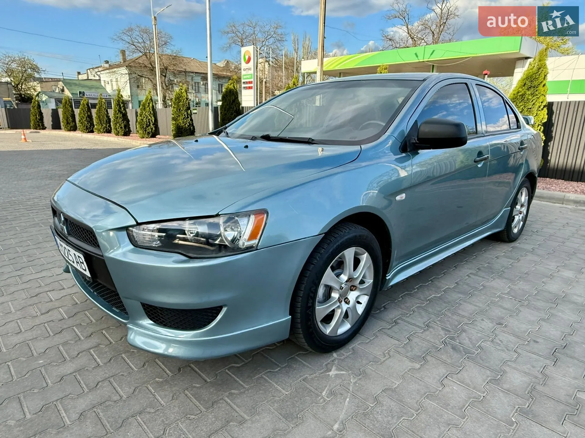 2010 Mitsubishi Lancer - мініатюра 3