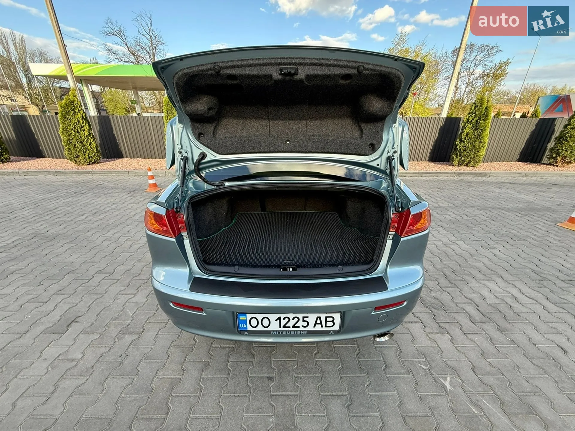 2010 Mitsubishi Lancer - мініатюра 13