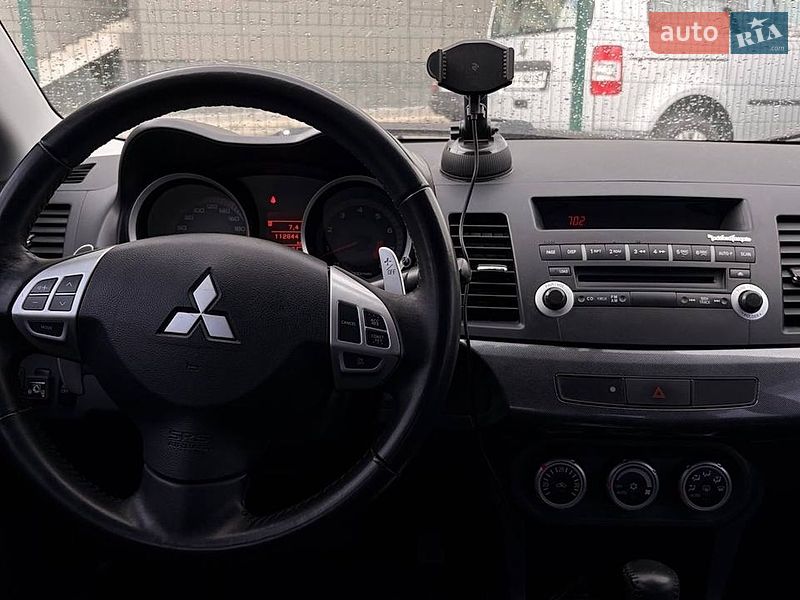 Седан Mitsubishi Lancer 2008 в Киеве