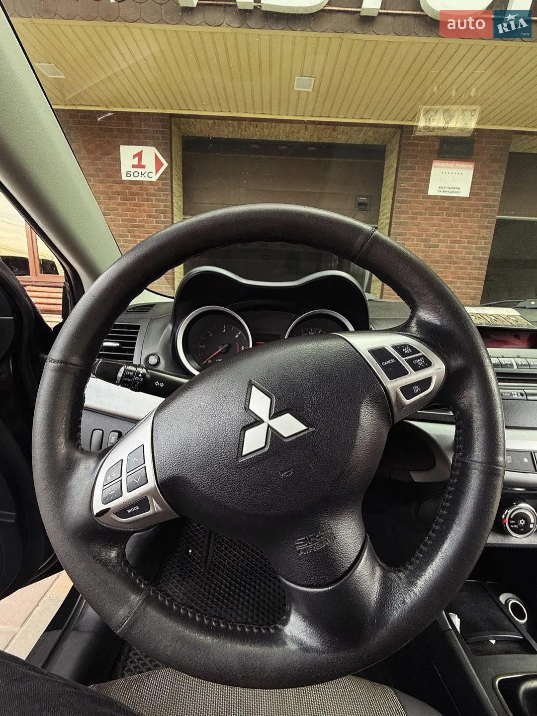 2011 Mitsubishi Lancer - мініатюра 8