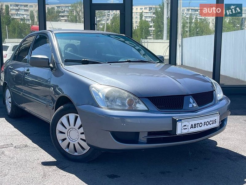 Седан Mitsubishi Lancer 2008 в Киеве