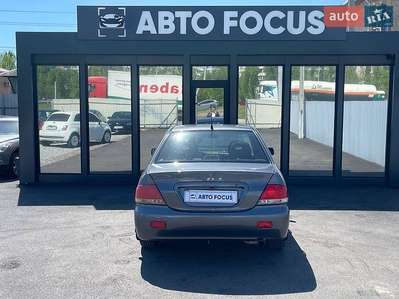Седан Mitsubishi Lancer 2008 в Киеве