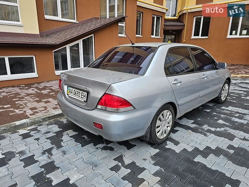 Седан Mitsubishi Lancer 2007 в Києві