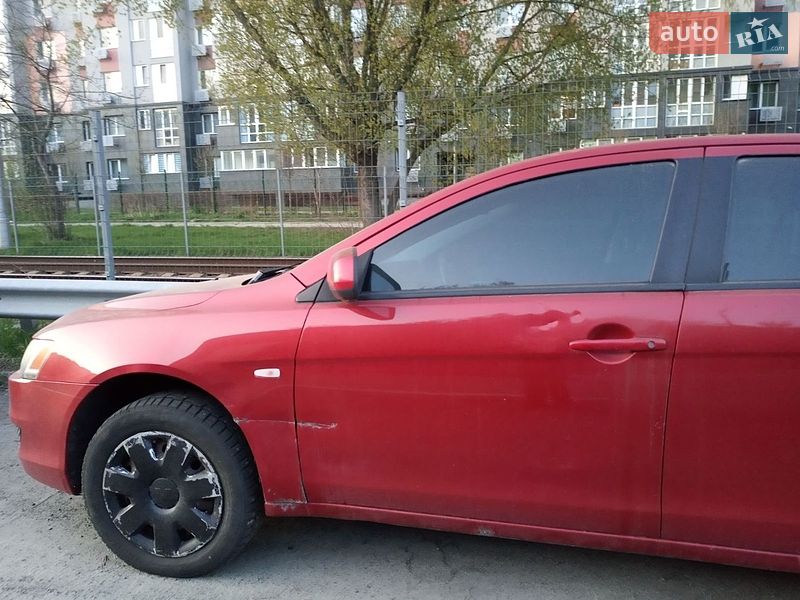 Седан Mitsubishi Lancer 2007 в Киеве