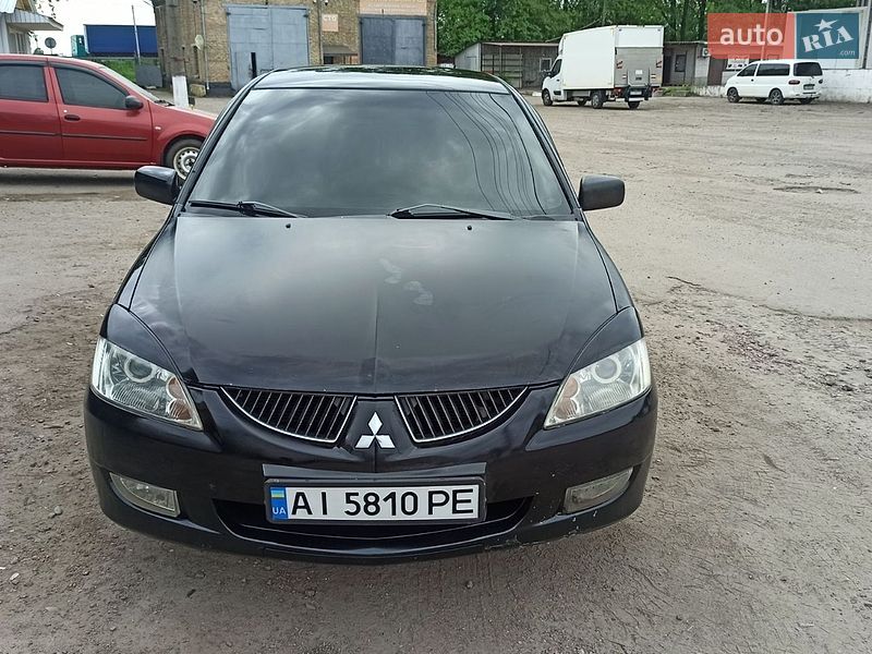 Седан Mitsubishi Lancer 2004 в Броварах фото 2 Седан Mitsubishi Lancer 2004 в Броварах