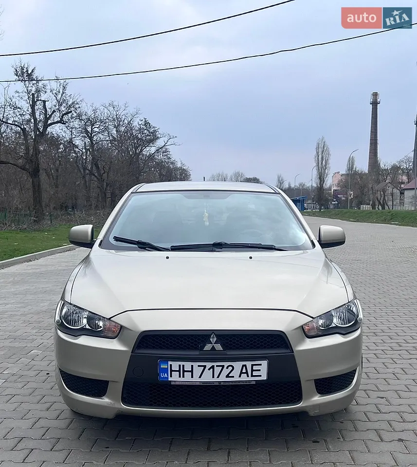 2011 Mitsubishi Lancer - мініатюра 32