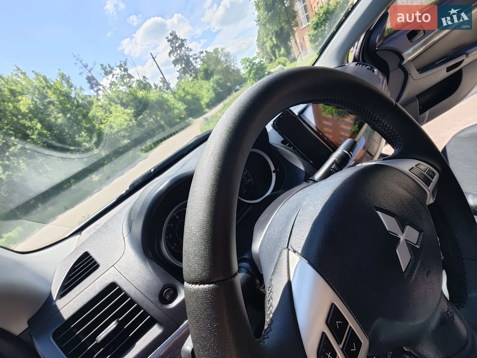 2014 Mitsubishi Lancer - мініатюра 23
