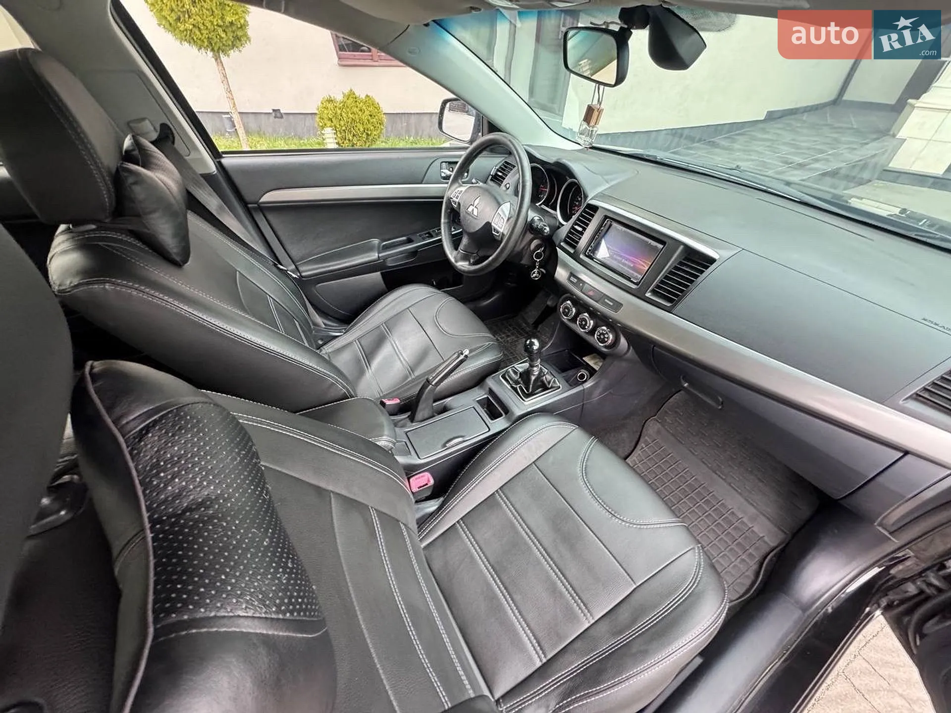 2011 Mitsubishi Lancer - мініатюра 38