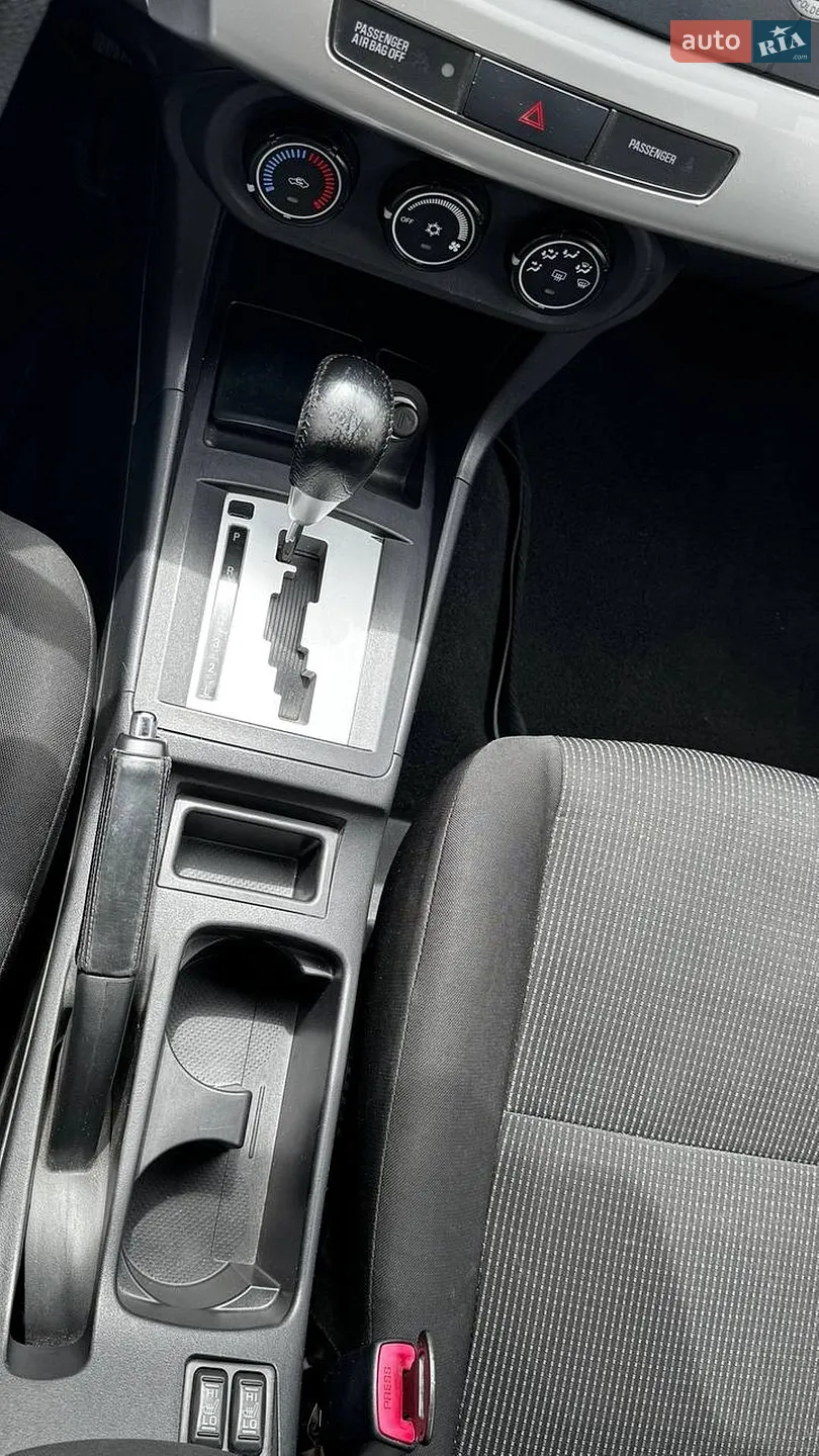 2011 Mitsubishi Lancer - мініатюра 19