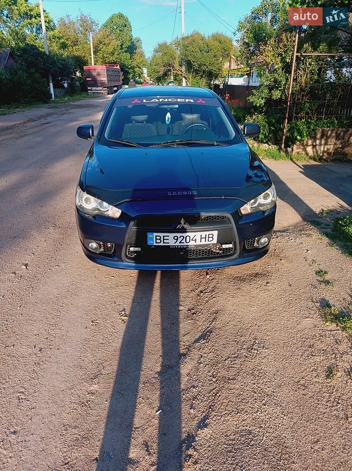 2010 Mitsubishi Lancer - мініатюра 11
