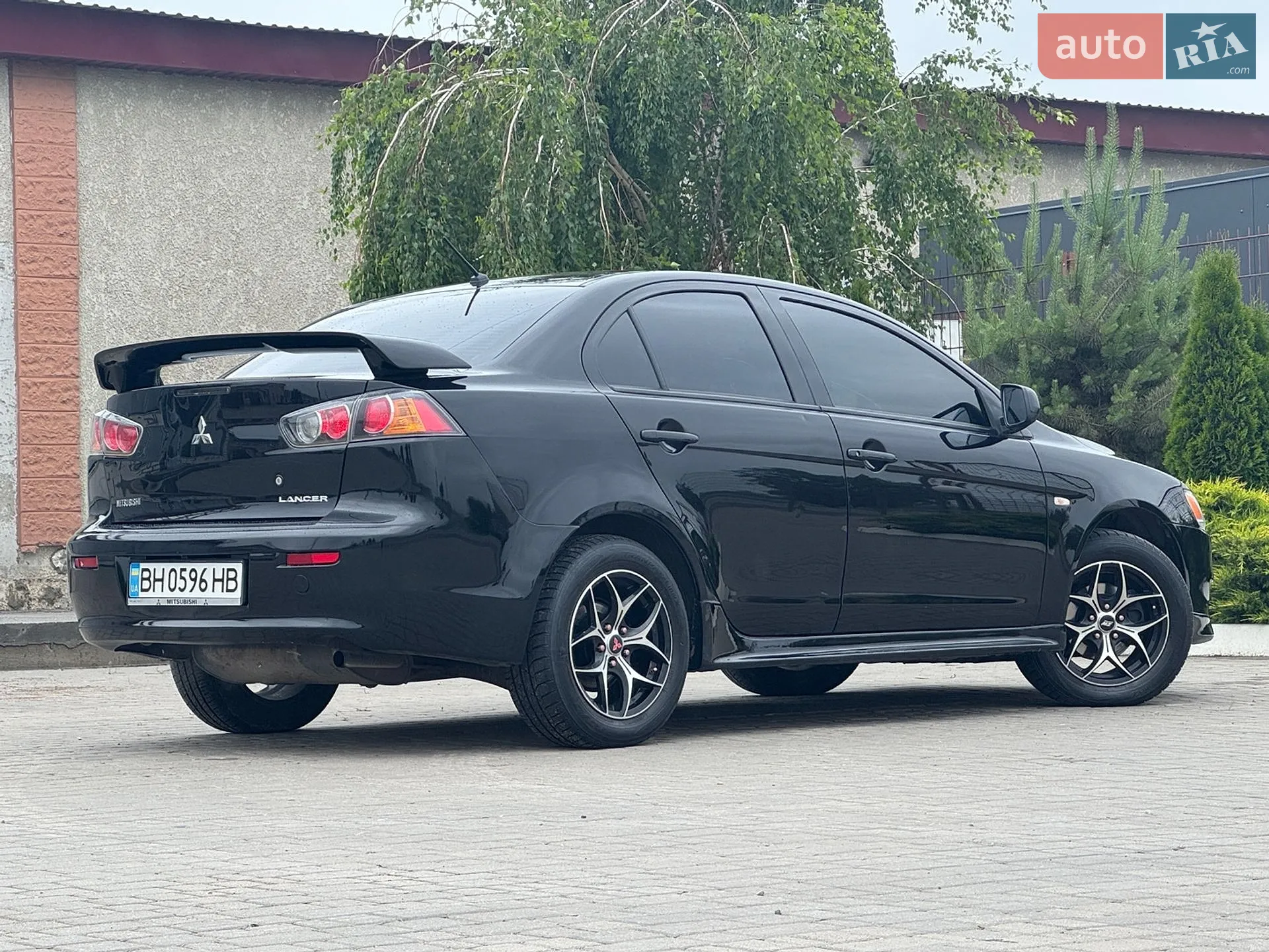 2010 Mitsubishi Lancer - мініатюра 8