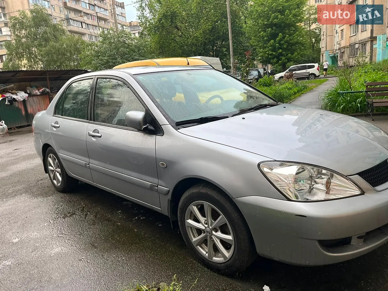 2010 Mitsubishi Lancer - мініатюра 26