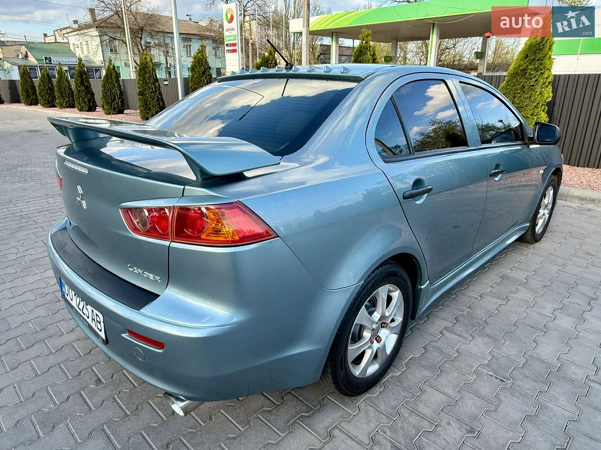 2010 Mitsubishi Lancer - мініатюра 17