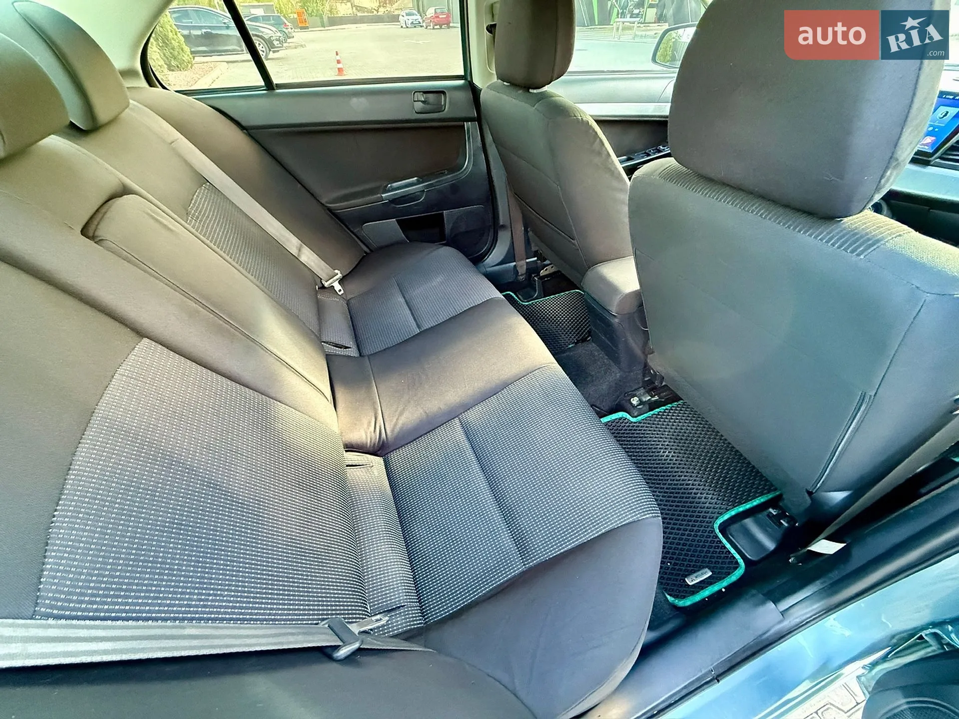 2010 Mitsubishi Lancer - мініатюра 30