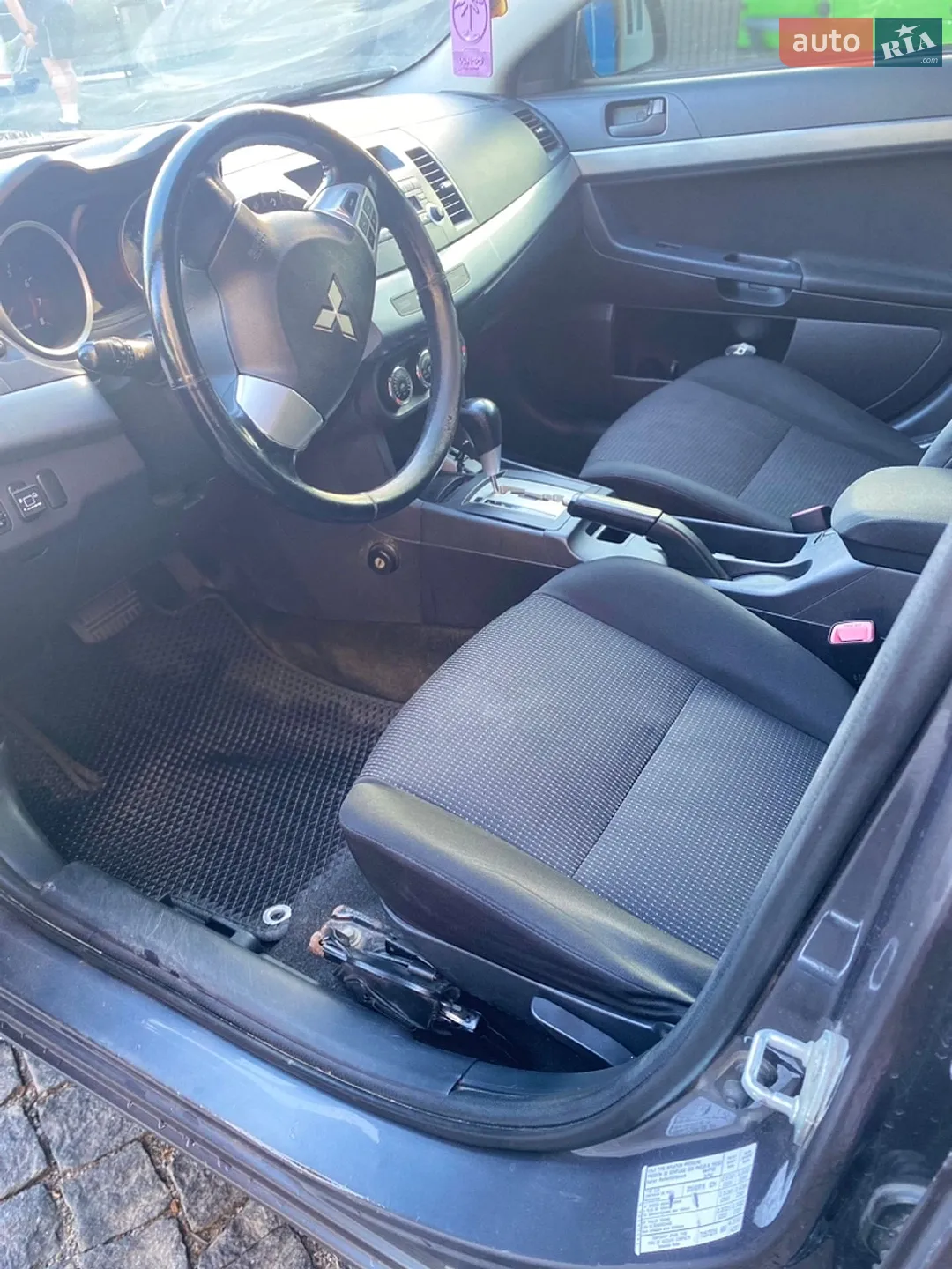 2010 Mitsubishi Lancer - мініатюра 7