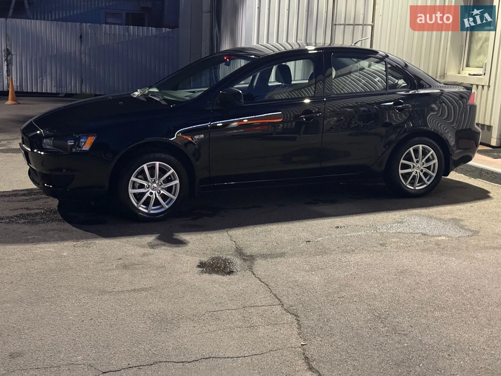2010 Mitsubishi Lancer - мініатюра 10