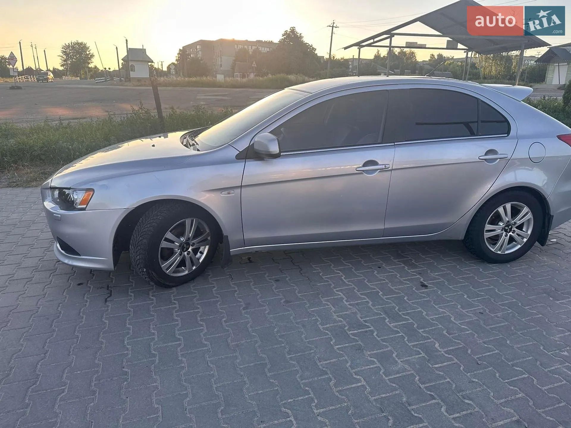 2011 Mitsubishi Lancer - мініатюра 2