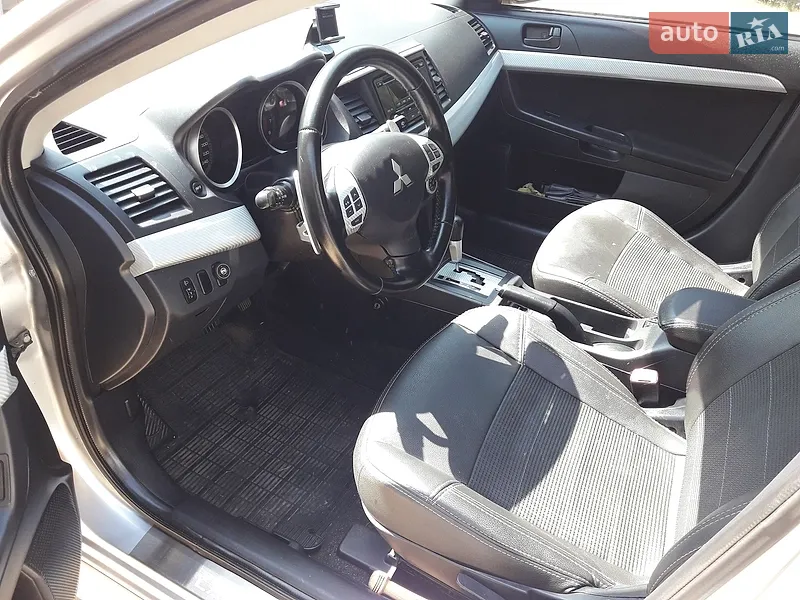 Mitsubishi Lancer 2007 VIN JMBSTCY4A8U003568 фото оголошення 9 з 58