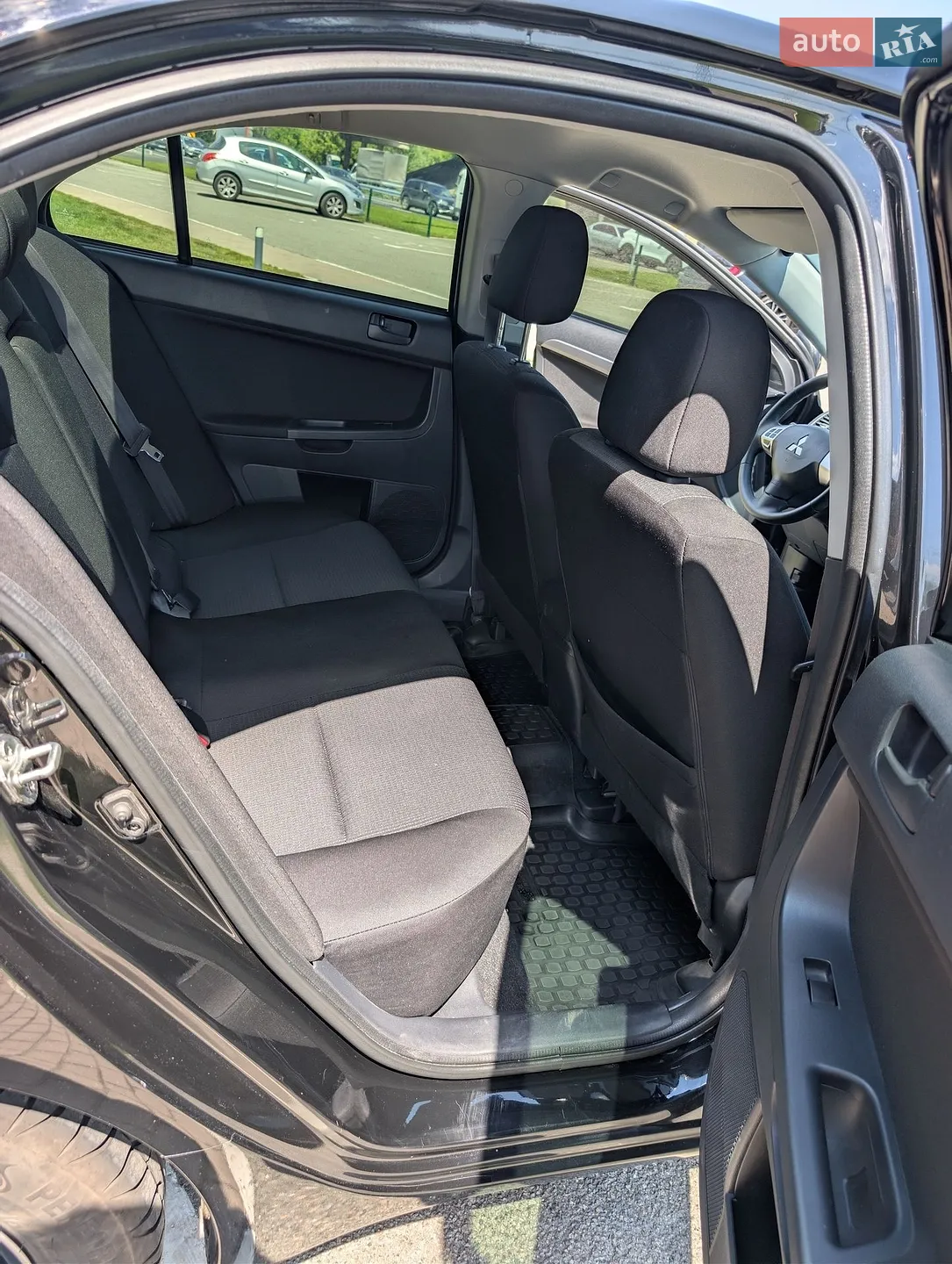 2011 Mitsubishi Lancer - мініатюра 7