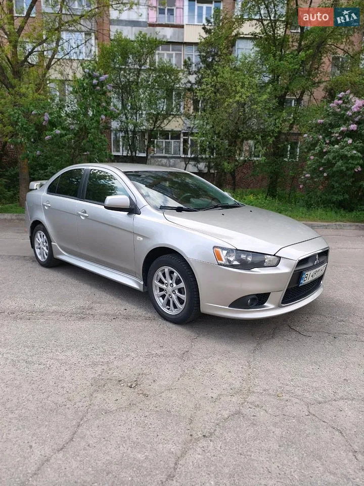 2011 Mitsubishi Lancer - мініатюра 17
