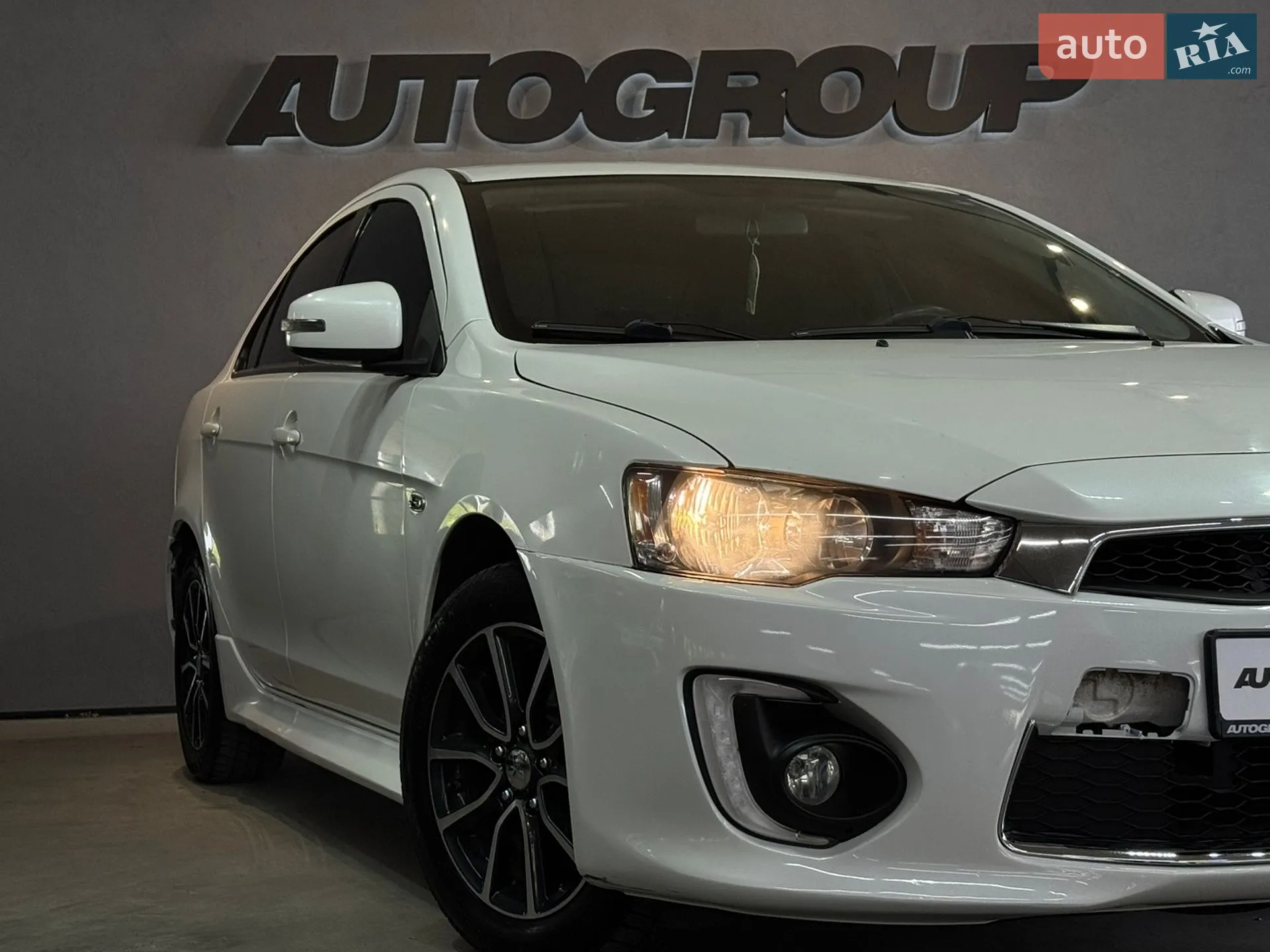 2016 Mitsubishi Lancer - мініатюра 2