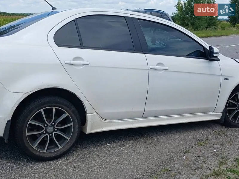 Mitsubishi Lancer 2016