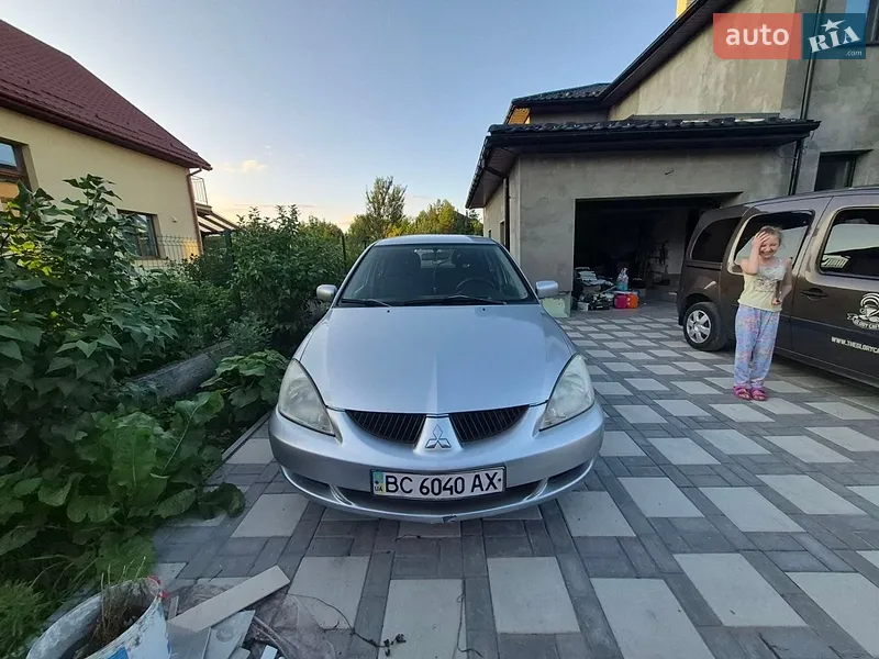 Mitsubishi Lancer