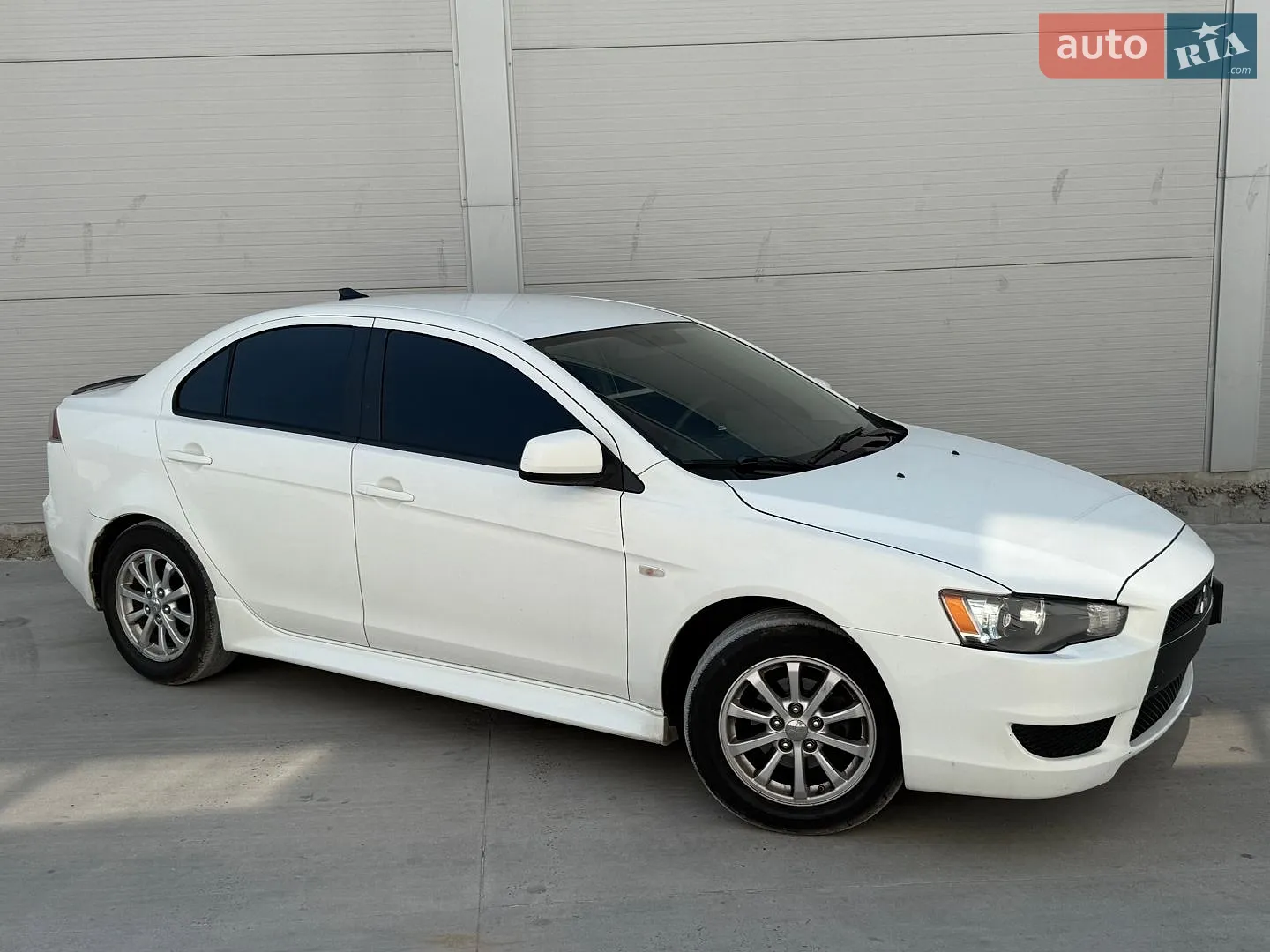 2010 Mitsubishi Lancer - мініатюра 8
