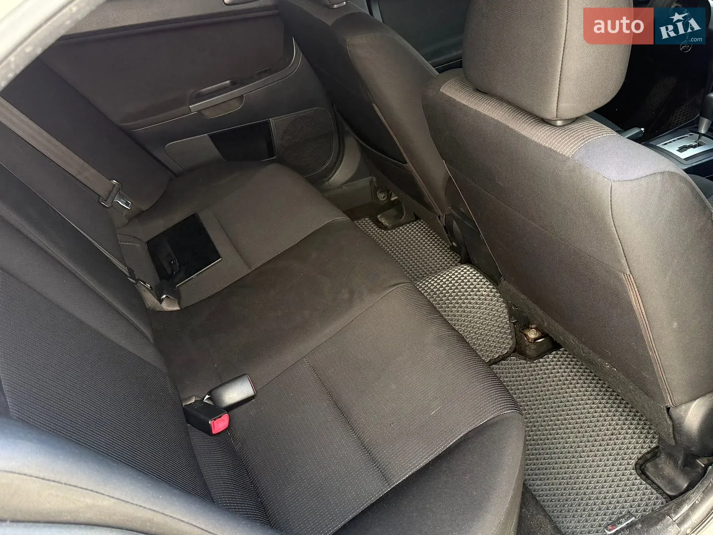 2010 Mitsubishi Lancer - мініатюра 41