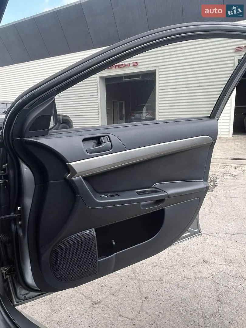 2013 Mitsubishi Lancer - мініатюра 30