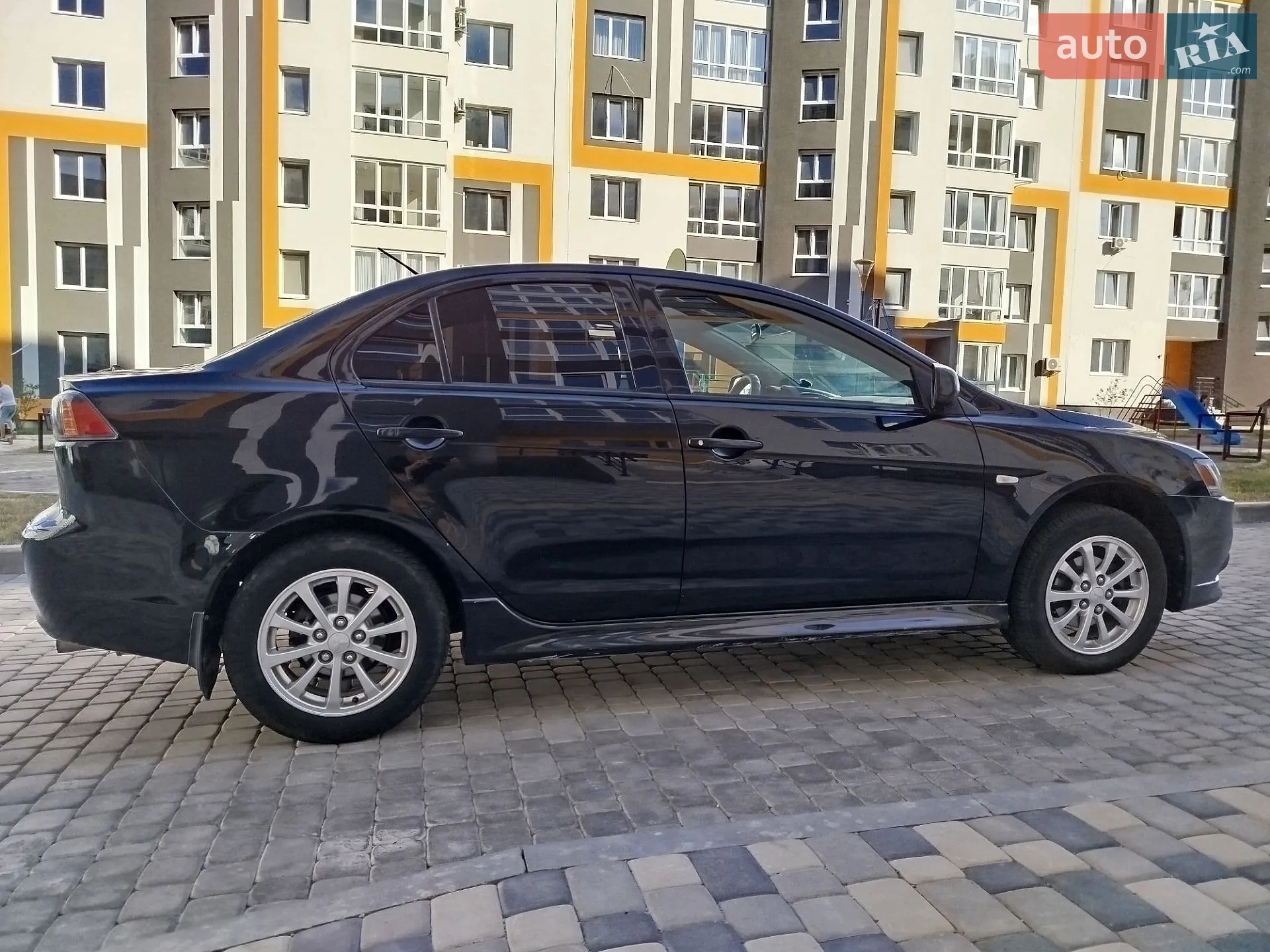 2012 Mitsubishi Lancer - мініатюра 2