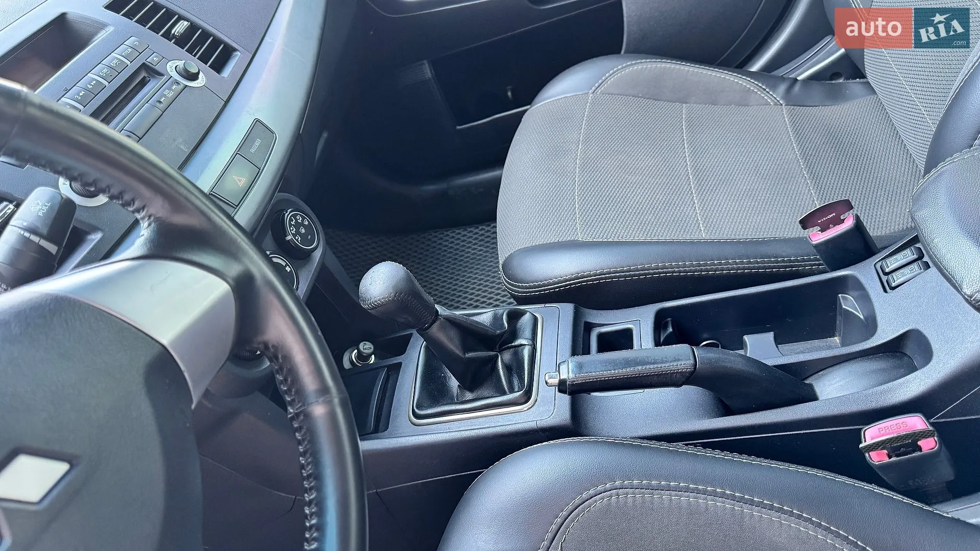 2011 Mitsubishi Lancer - мініатюра 20