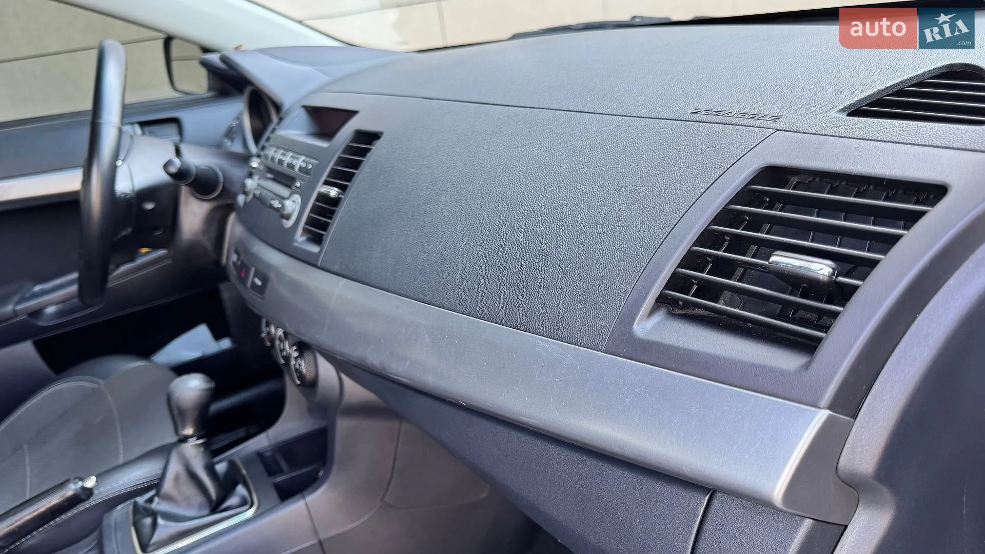 2011 Mitsubishi Lancer - мініатюра 29
