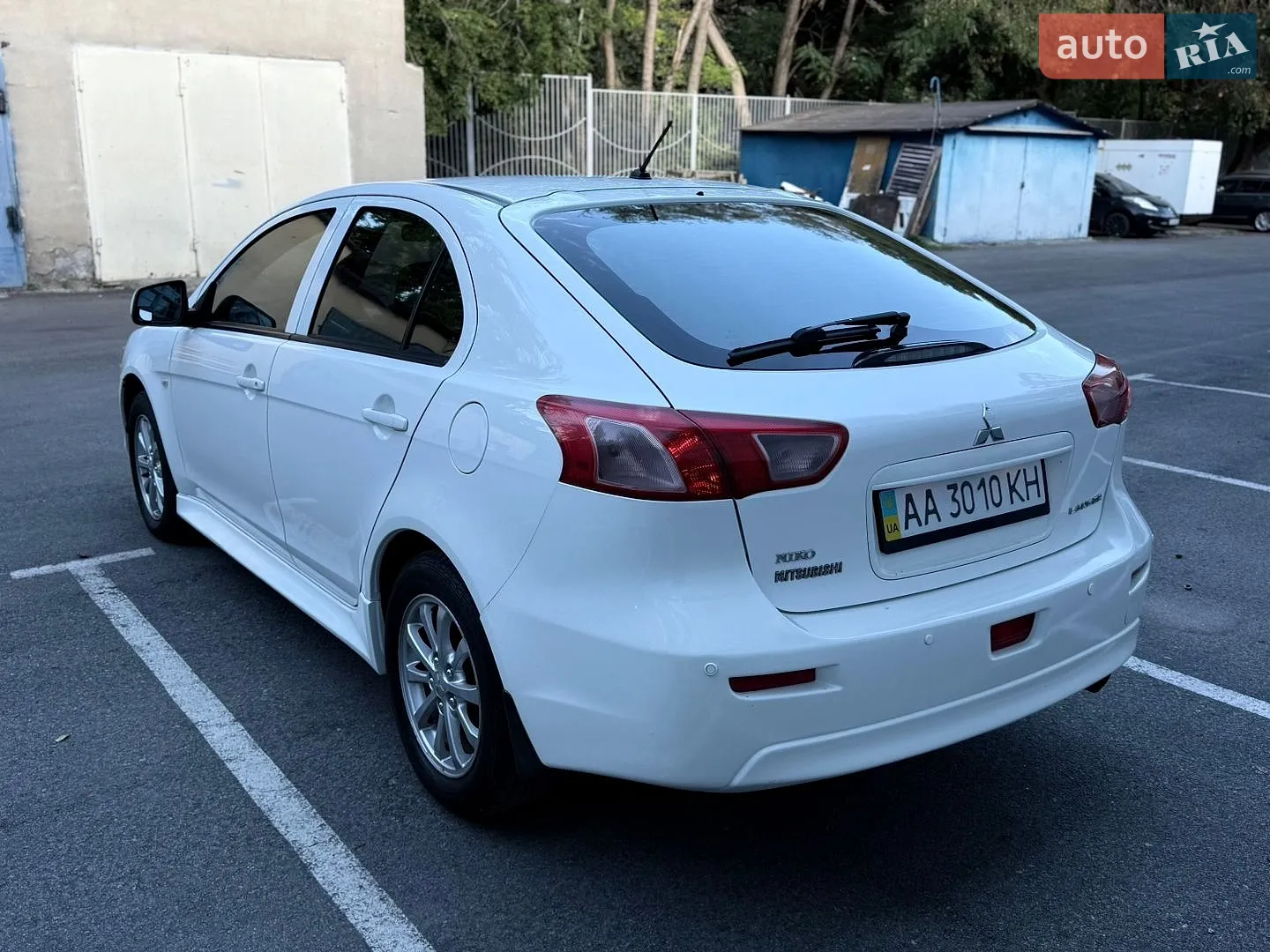 2010 Mitsubishi Lancer - мініатюра 8