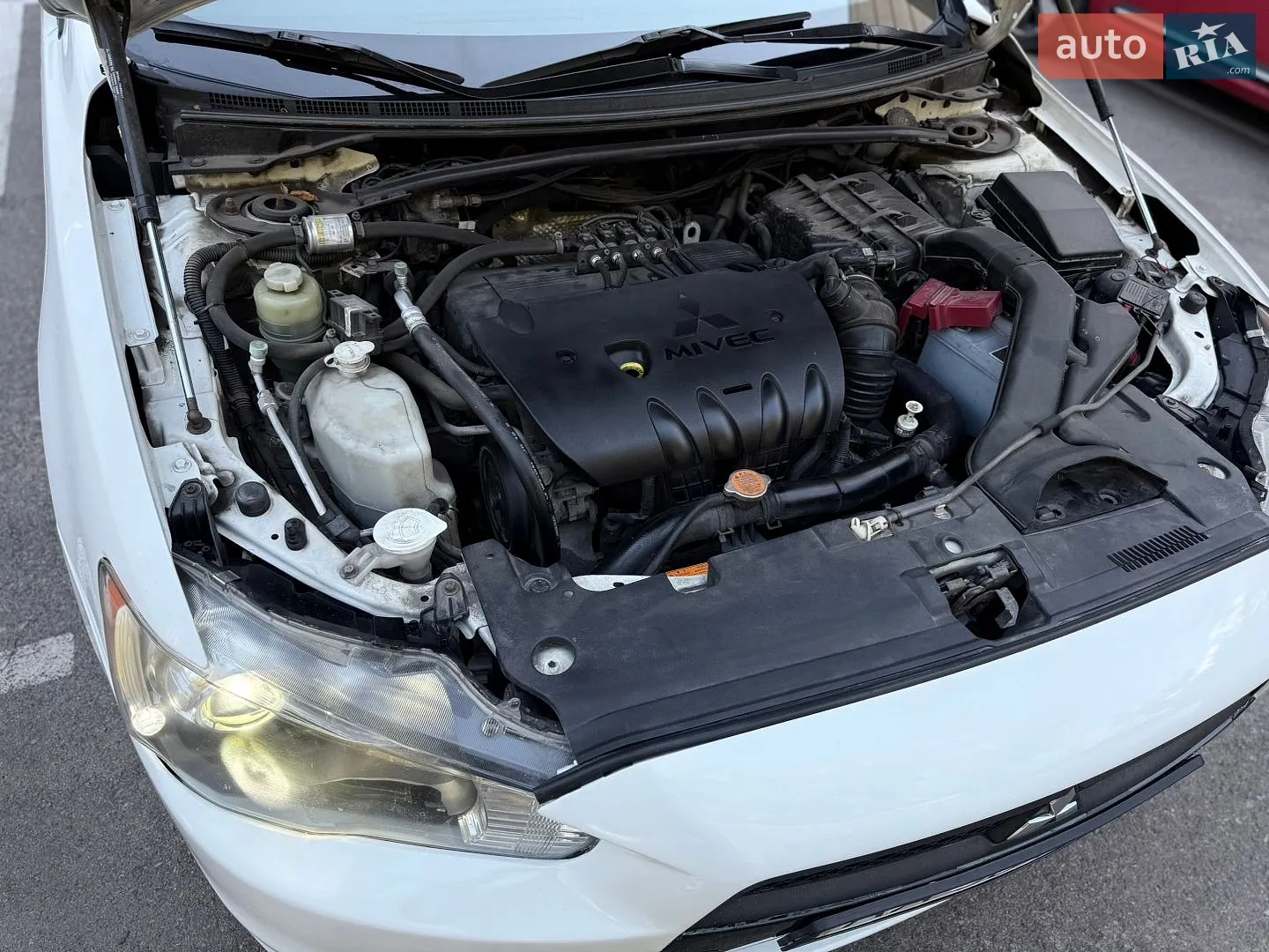2010 Mitsubishi Lancer - мініатюра 16