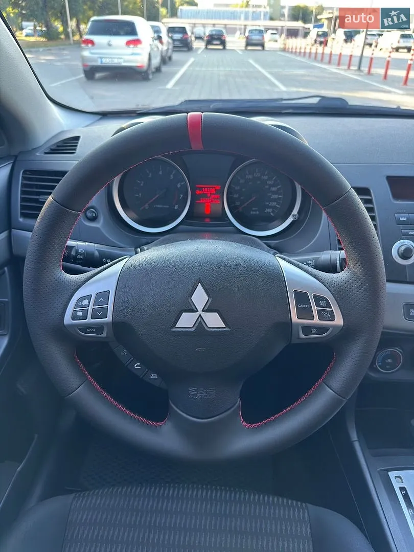 2013 Mitsubishi Lancer - мініатюра 16