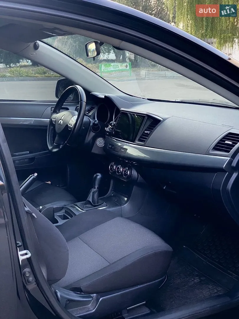 2011 Mitsubishi Lancer - мініатюра 14