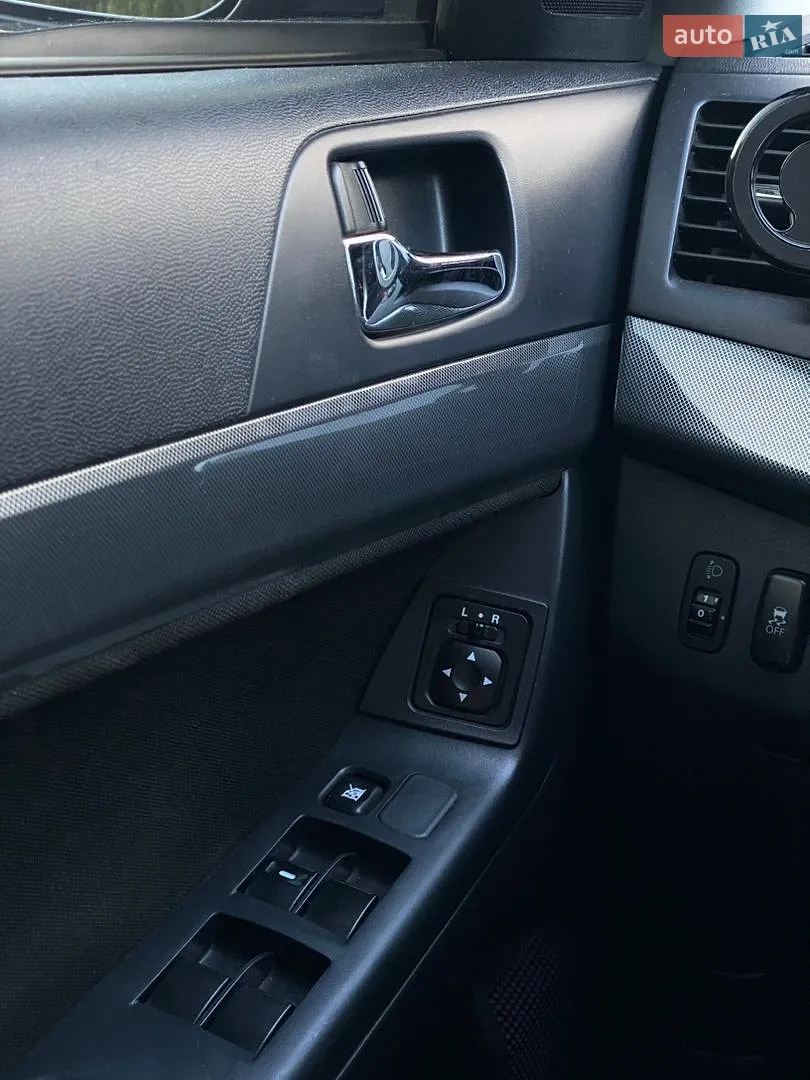 2011 Mitsubishi Lancer - мініатюра 20