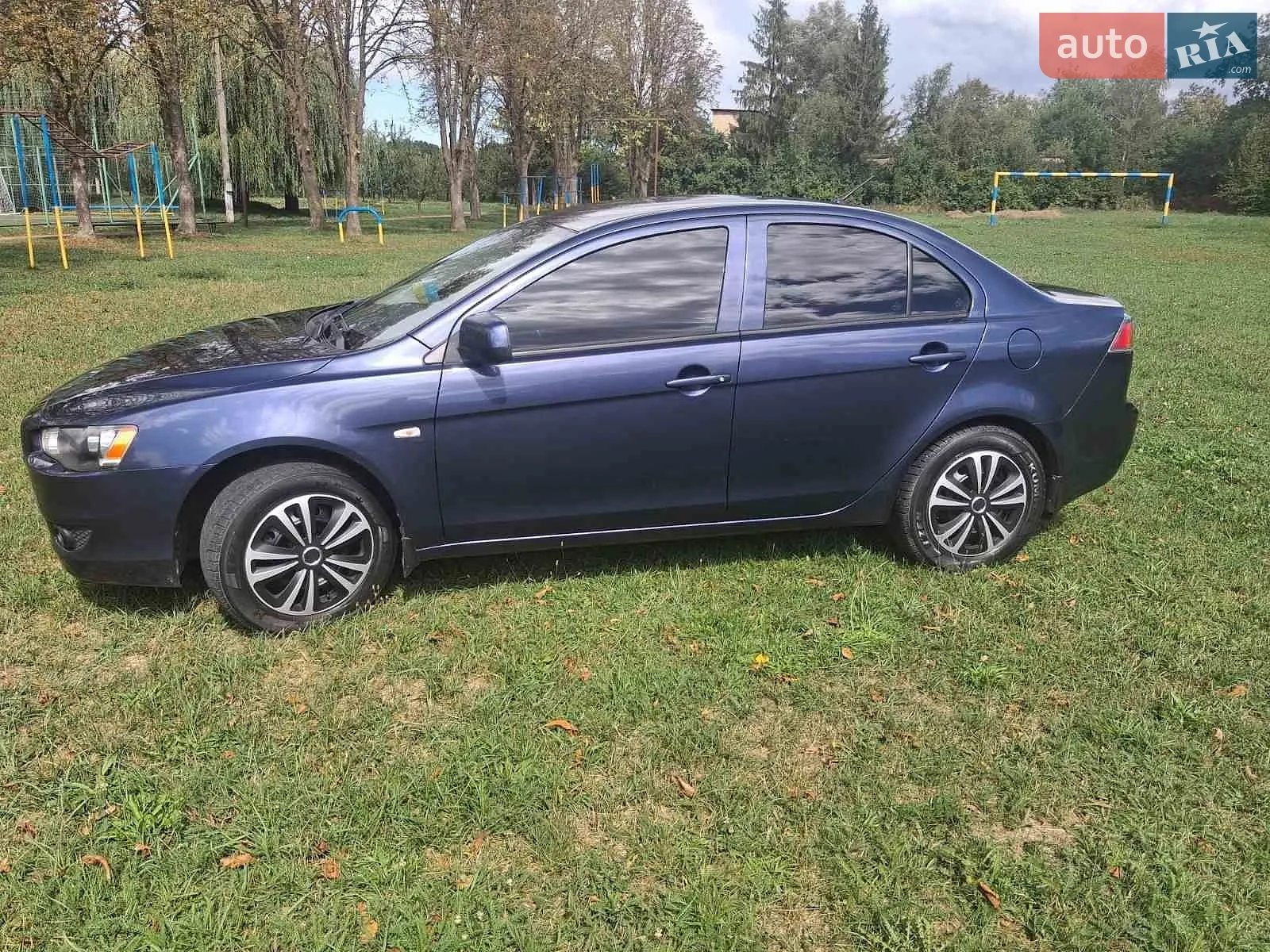 2010 Mitsubishi Lancer - мініатюра 7