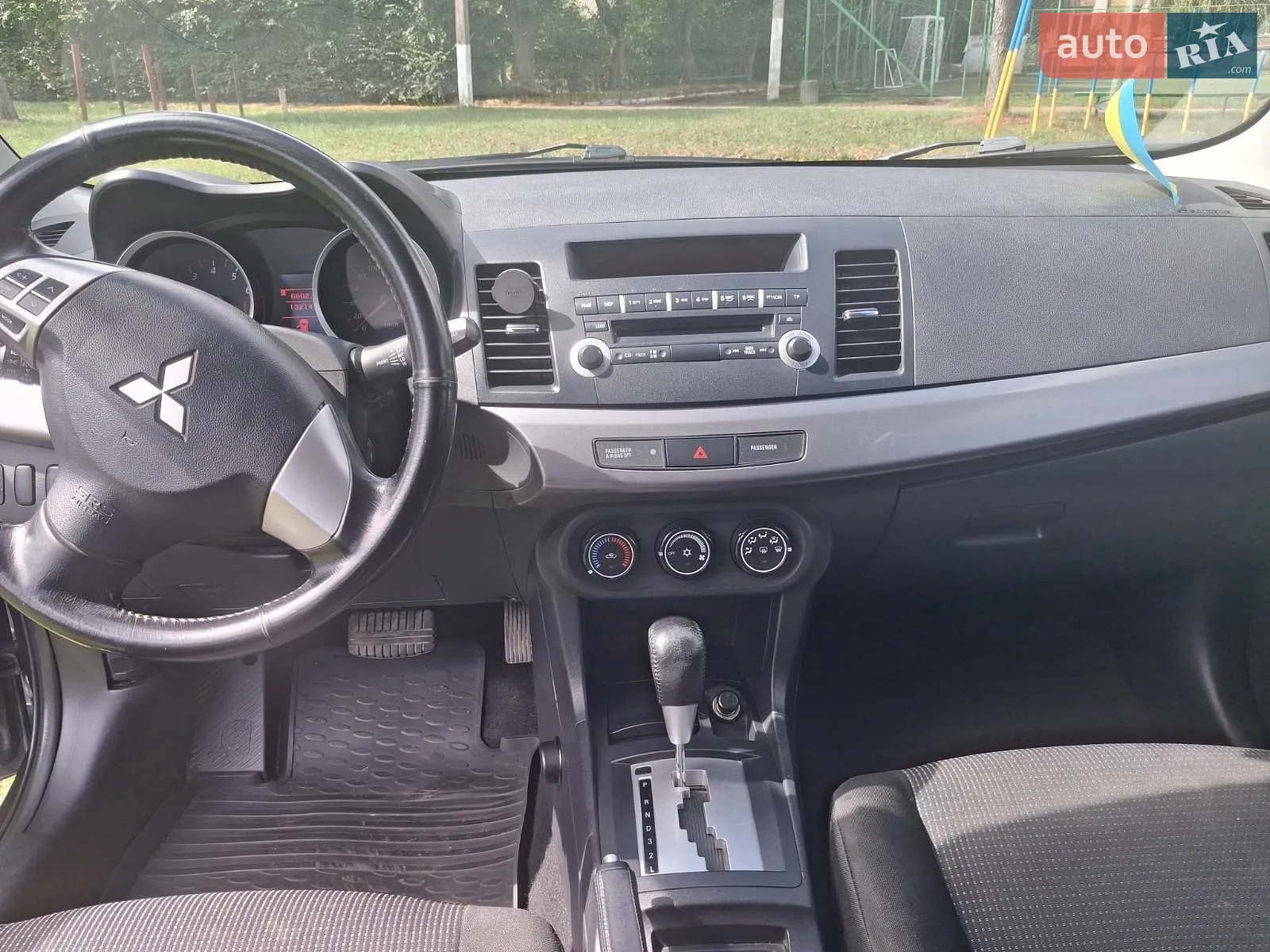 2010 Mitsubishi Lancer - мініатюра 11