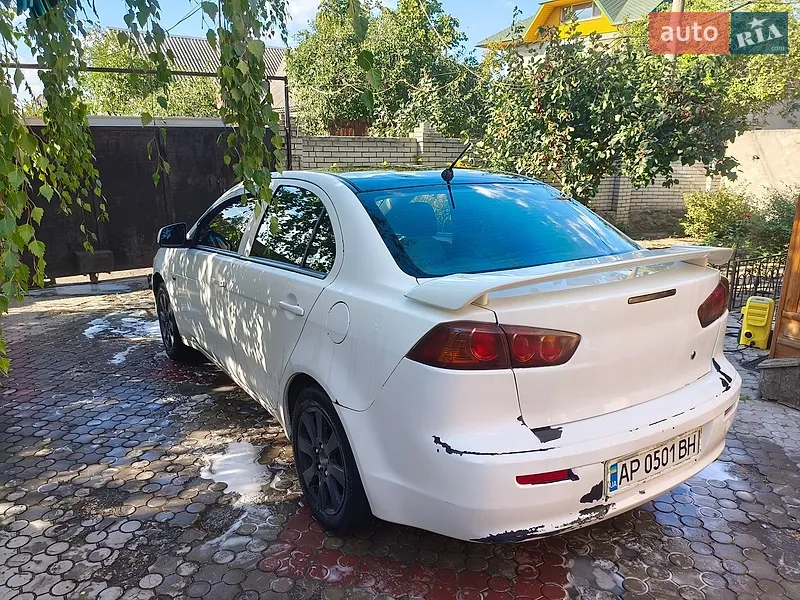 Mitsubishi Lancer