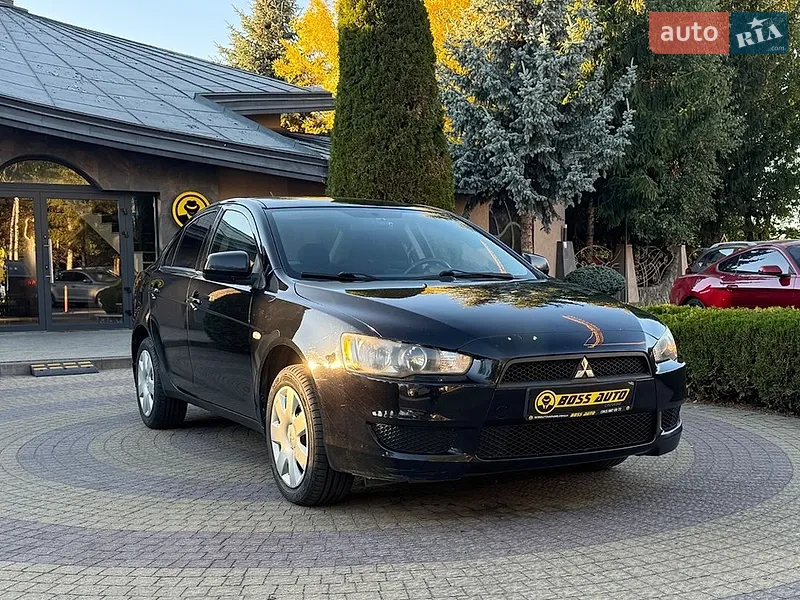 Mitsubishi Lancer