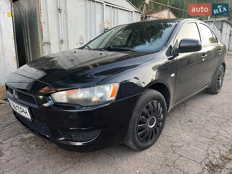Mitsubishi Lancer