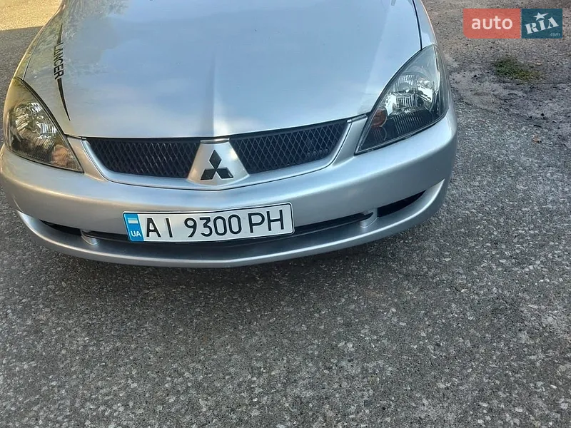 Mitsubishi Lancer