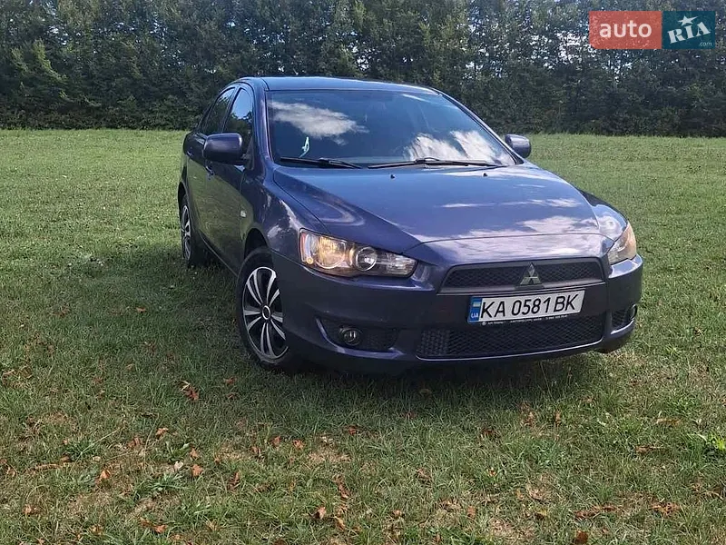 Mitsubishi Lancer
