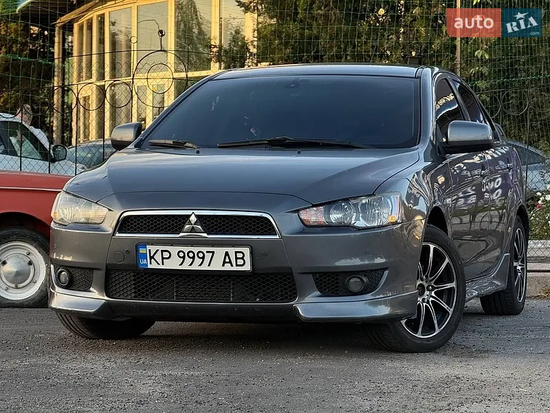 Mitsubishi Lancer